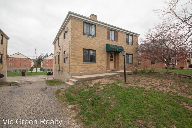 Building Photo - 550 Wiltshire Blvd
