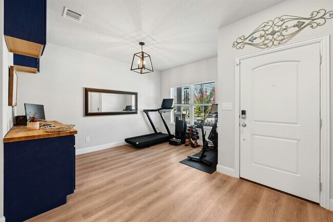 Building Photo - 111 Simon
