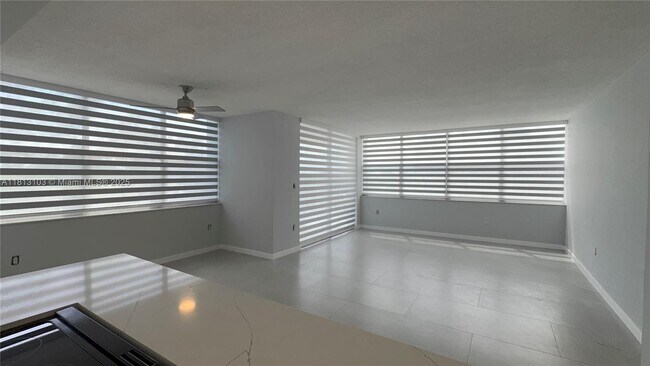 Foto del edificio - 1300 NE Miami Gardens Dr