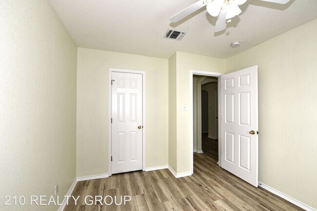 Building Photo - 3 br, 2 bath House - 943 CORMORANT