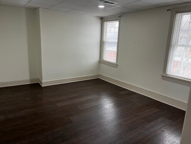 Sala de estar - 10632 Main St