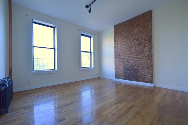 1272 Amsterdam Ave Unit 2a New York Ny 10027 Apartment For Rent Primary Photo 1272 Amsterdam Ave