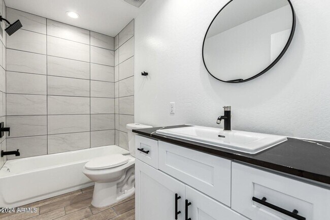 Foto del edificio - 202 N 88th Pl