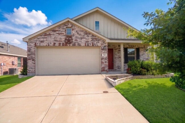 Building Photo - 767 Myrtle Ln