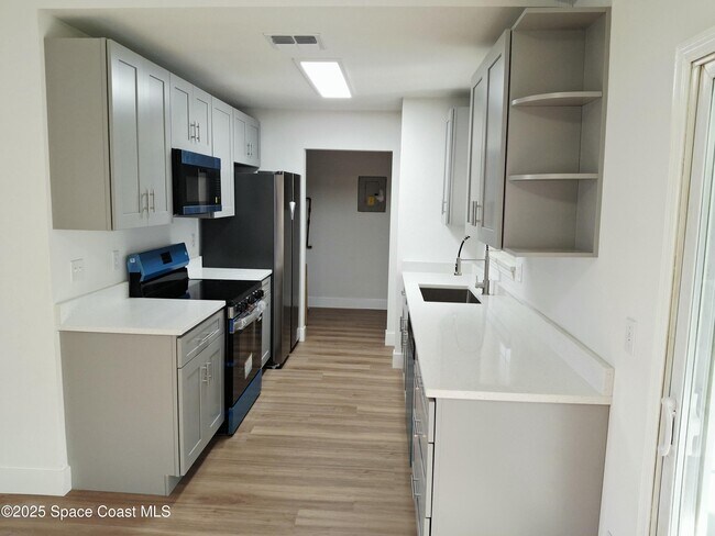 Foto del edificio - 6410 Lookout Dr