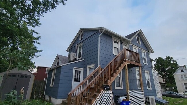 Building Photo - 110 Edith Ave