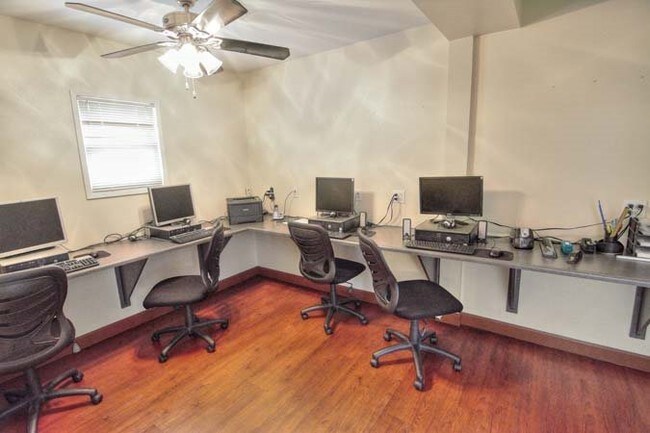 Foto del edificio - 1437 J St