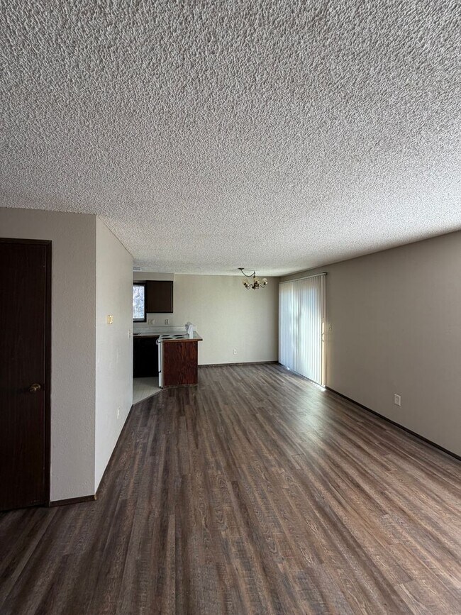 Foto del edificio - 2bdrm, 1 bath apartment in Moyina Heights. Water,sewer & garbage included
