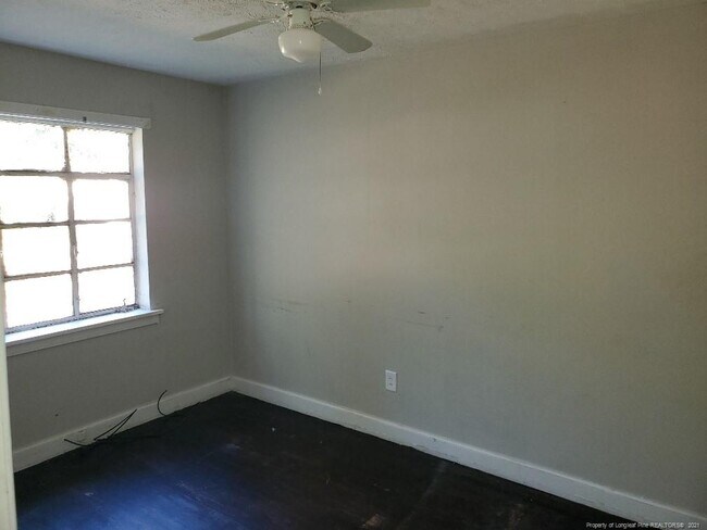 Building Photo - 1406 Briarcliff Dr