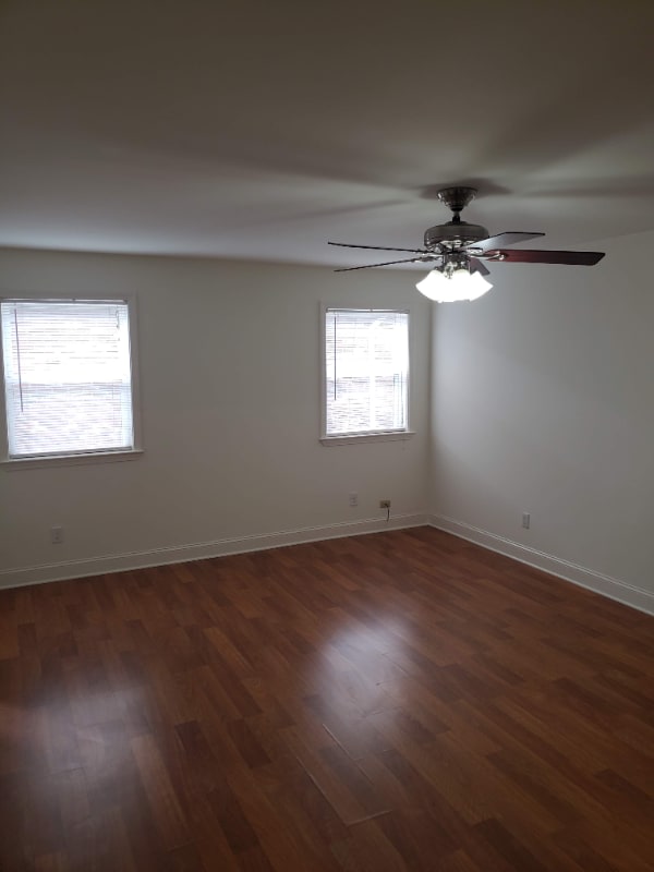 Foto del edificio - 1616 Hickory Ave