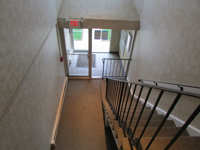 Building Photo - 1127 Miller Ln