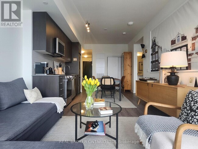 Building Photo - 185 Deerfield Rd