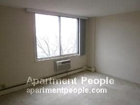 Building Photo - 1616 Hinman Ave