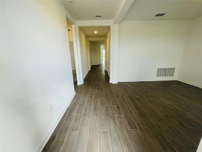 Foto del edificio - 6020 Shavasana Rd