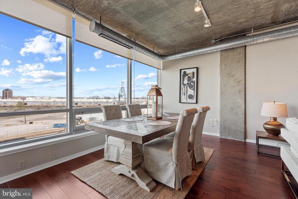 Foto principal - 1200 Steuart St