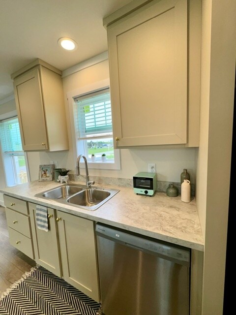 Cocina, lavavajillas - 1601 Hiddenview Dr