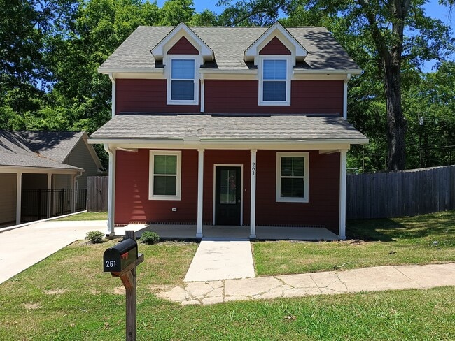 Building Photo - 261 Cedar St