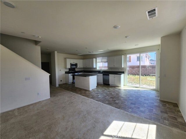 Foto del edificio - 16137 Blue Iris St