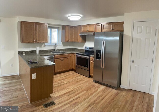Building Photo - 14420 Pebble Hill Ln