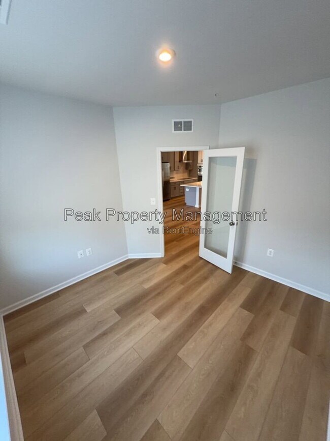 Foto del edificio - 9256 Magellan Pkwy