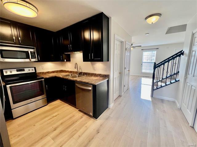 Foto del edificio - 335 Shady Rock Ln