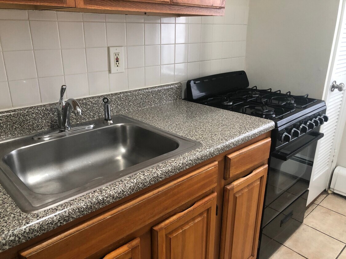 7 Laidlaw Ave Unit 34, Jersey City, NJ 07306 Apartments in Jersey