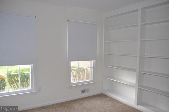 Building Photo - 2109 Falling Creek Rd