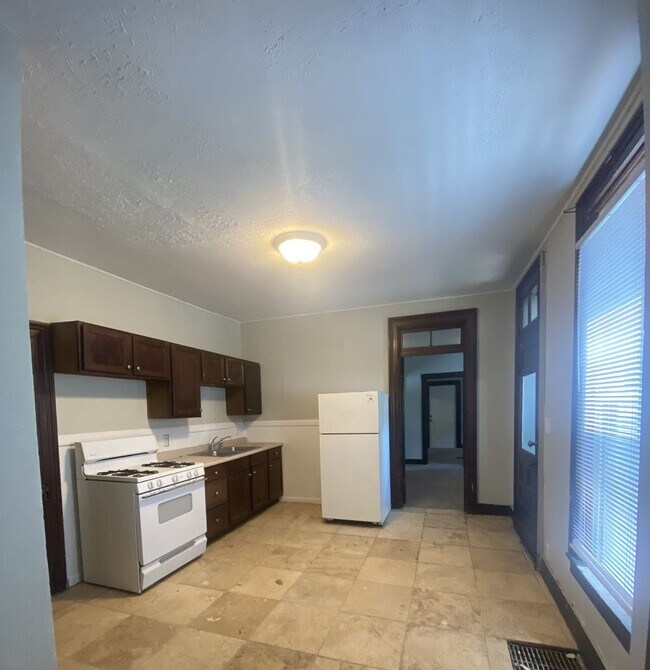 Foto del edificio - 103 Asher St