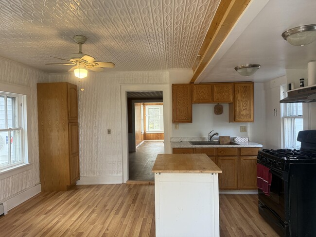 Foto del edificio - 1715 Co Rd 11