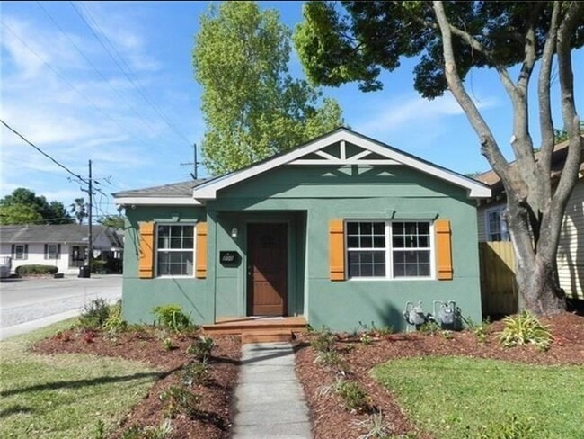 Building Photo - 700 Majestic Pl