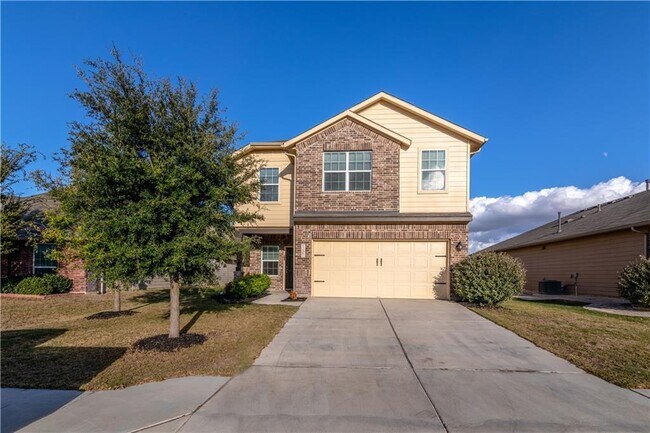 Building Photo - 137 Moulins Ln