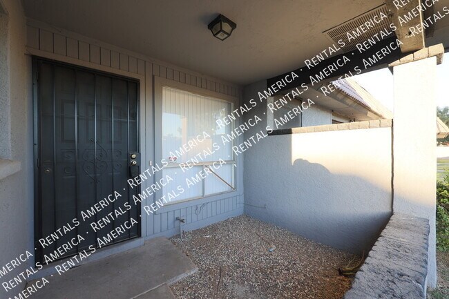 Foto del edificio - 9029 W Elm St