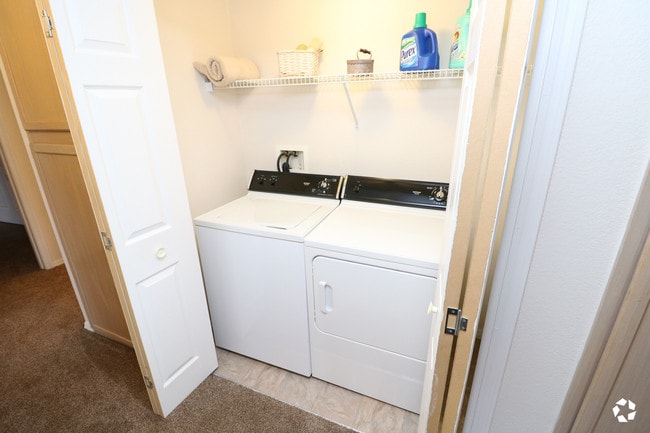 Taylor Ranch Apartments, 5601 Taylor Ranch Rd NW, Albuquerque, NM 87120 - Taylor Ranch Luxury Apartments