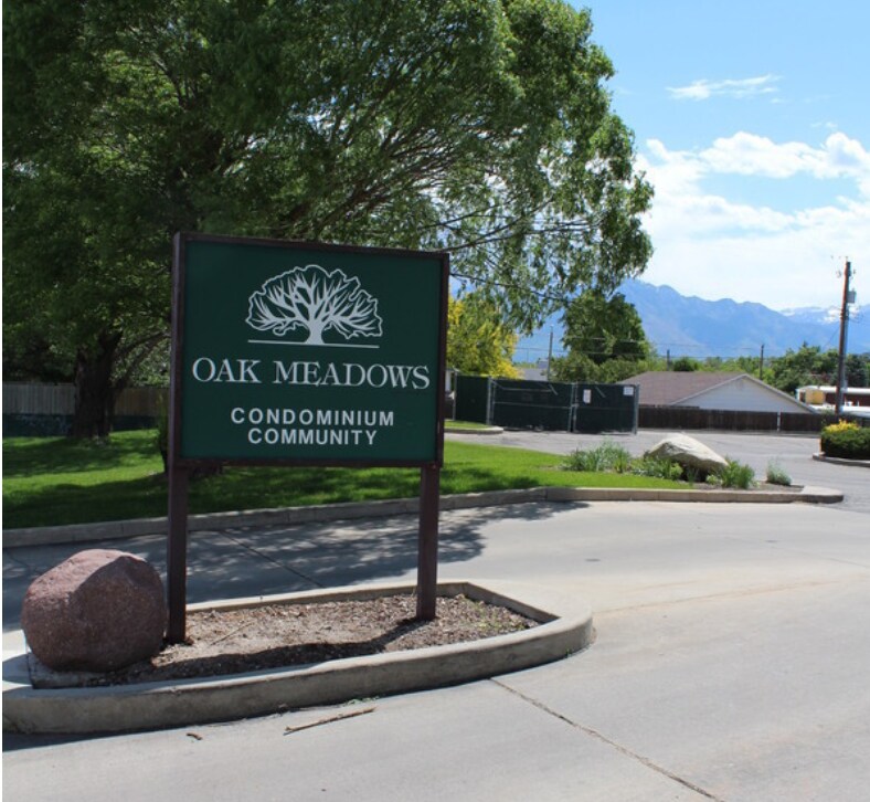 Primary Photo - 4142 S Oak Meadows Dr