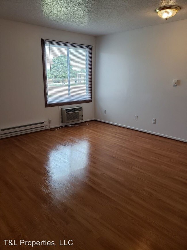 Foto del edificio - 1407 E Iowa Ave
