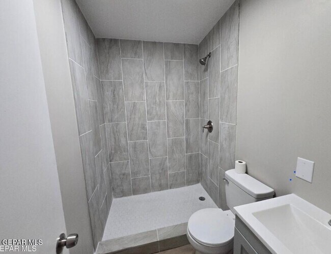 Foto del edificio - 3909 Sunrise Ave