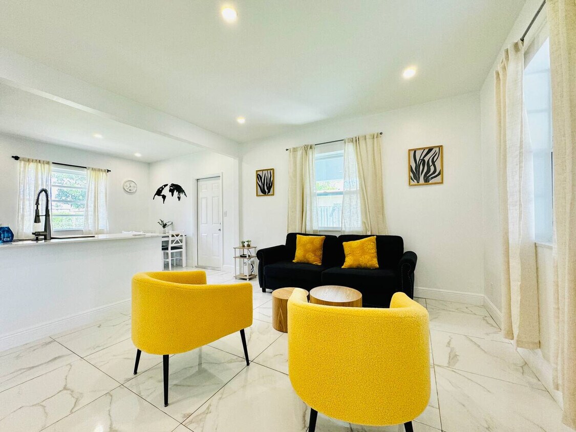 Foto principal - 133 SW 22nd Terrace