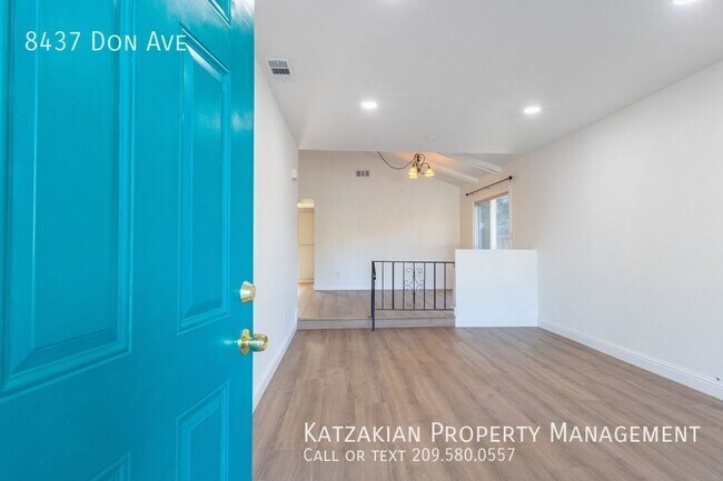 Building Photo - Fully Renovated 2-Bedroom 1-Bathroom North...