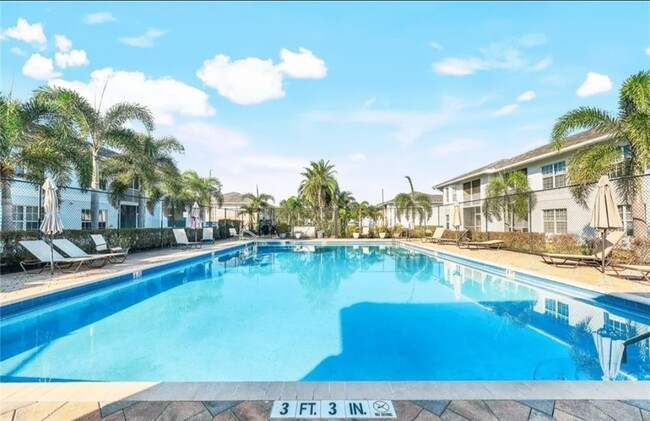 Foto del edificio - 8407 Bernwood Cove Loop