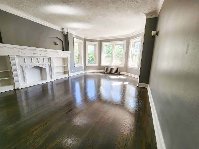 living room - 7948 S Ellis Ave