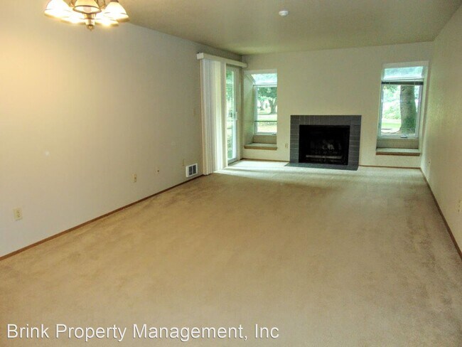 Building Photo - 2 br, 2 bath House - 15808 NE Leary Way