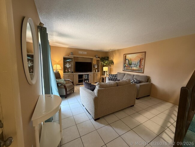 Building Photo - 9403 S Ocean Dr