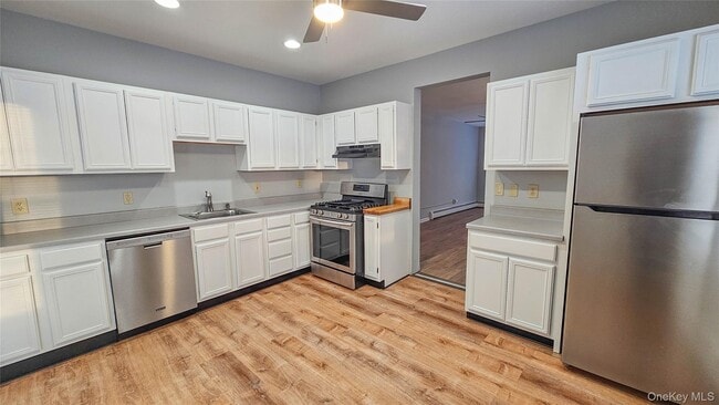 Building Photo - 11 Middle St