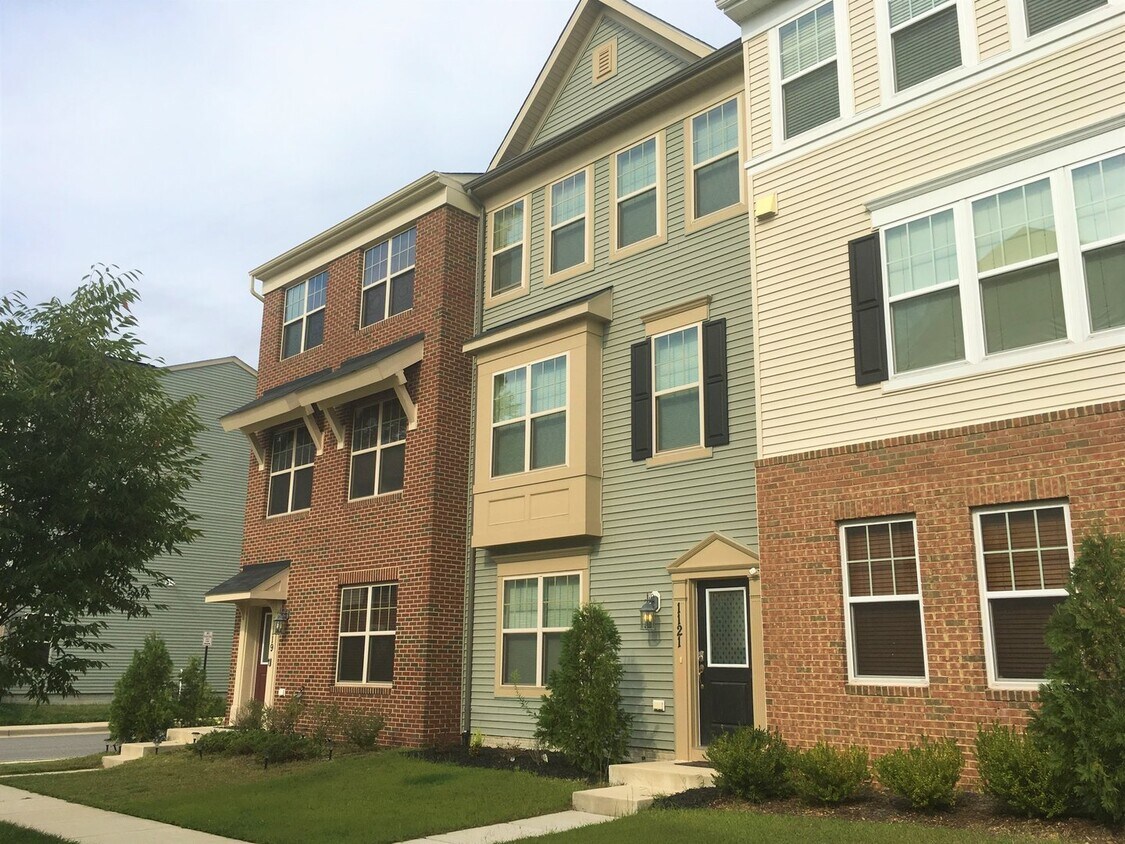 1121 Red Hawk Way, Severn, MD 21144 House Rental in Severn, MD