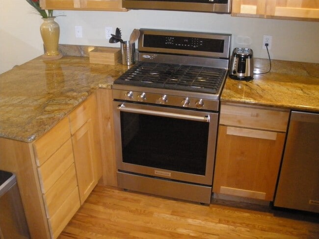 Photo - West Seattle/ The Junction Townhome