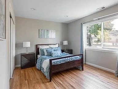 Building Photo - 20570 Sunrise Dr