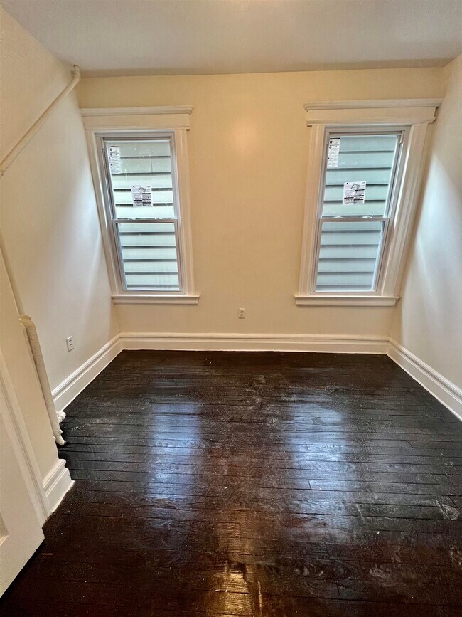 18 Ann St, Harrison, NJ 07029 House Rental in Harrison, NJ