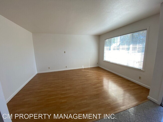 Building Photo - 4 br, 2 bath House - 680 North Jackson Ave
