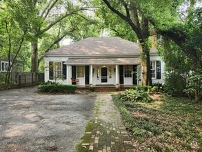 Building Photo - 334 Felder Ave