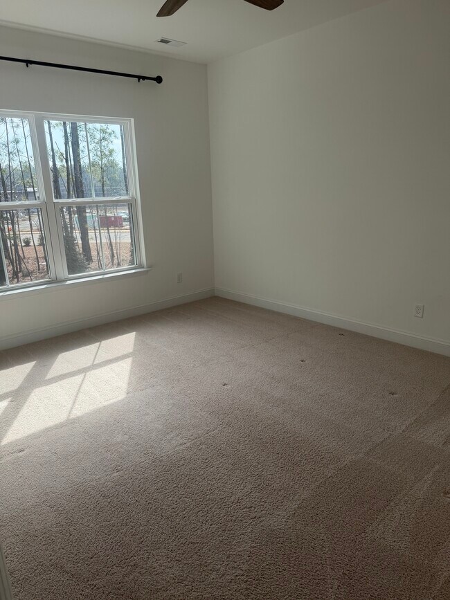 Foto del edificio - 7025 Leire Ln